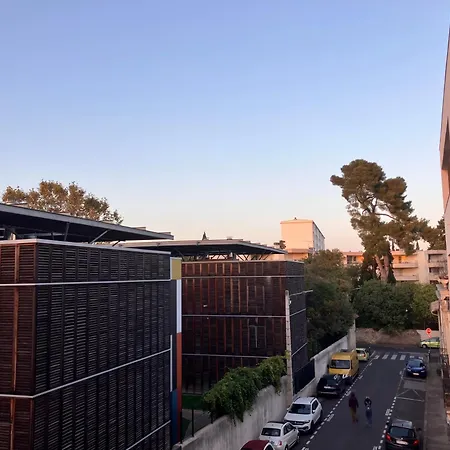 T2 Beaux Arts Parking Prive Gratuit