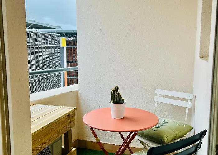 T2 Beaux Arts Parking Prive Gratuit مونبيلييه