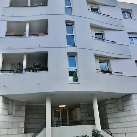Апартаменты T2 Beaux Arts Parking Prive Gratuit Монпелье