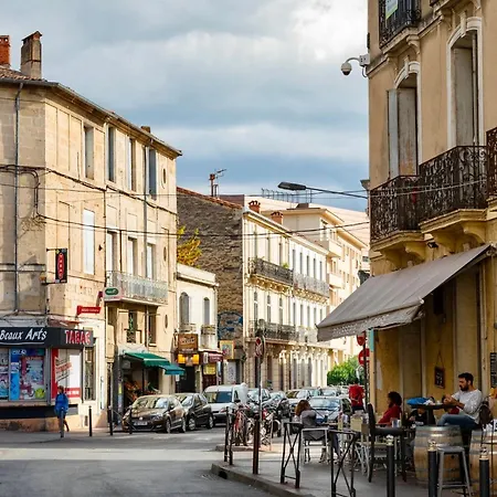 T2 Beaux Arts Parking Prive Gratuit Montpellier